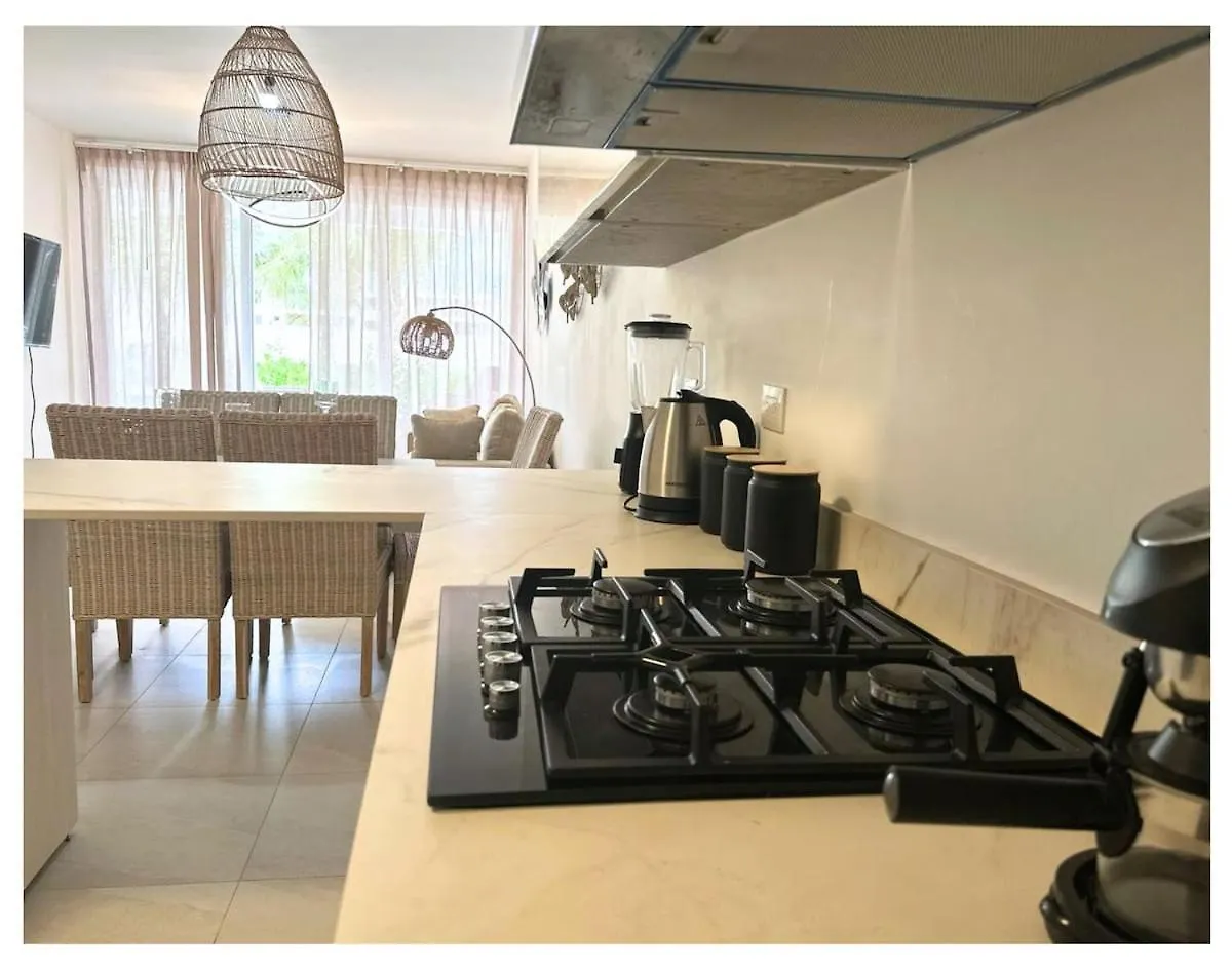 2-Bedroom Caribbean Oasis بونتا كانا شقة